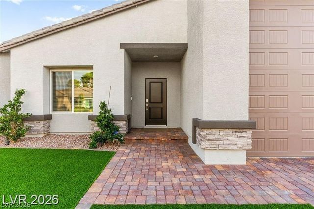 3525 Raina Ridge Court, Las Vegas, NV 89121