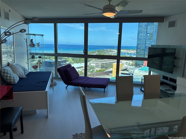 1177 Queen Street 2105, Honolulu, HI 96814