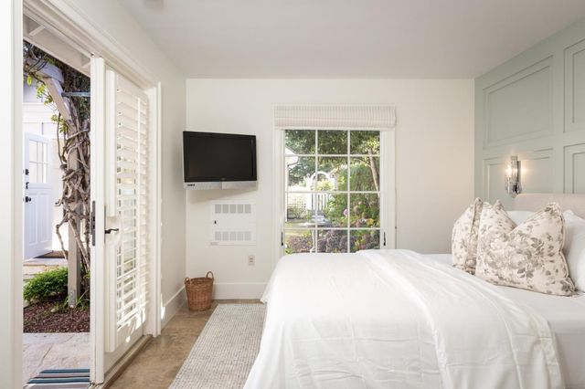 26334 River Park Place, Carmel, CA 93923