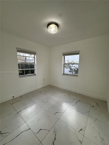 2142 NW 1st ST 2142, Miami, FL 33125