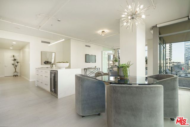 1100 S Hope Street 716, Los Angeles, CA 90015