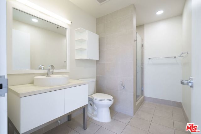 1100 S Hope Street 716, Los Angeles, CA 90015