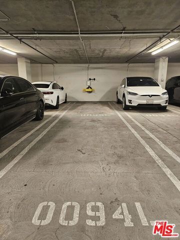 1100 S Hope Street 716, Los Angeles, CA 90015