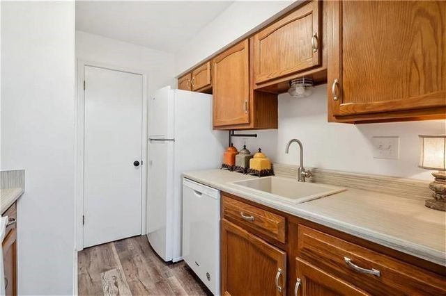 6050 Grelot Road 202, Mobile, AL 36609