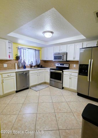 612 Cedar Side Circle NE, Palm Bay, FL 32905
