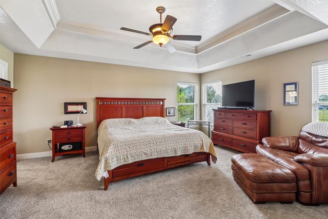 6725 NW 99th Street, Johnston, IA 50131