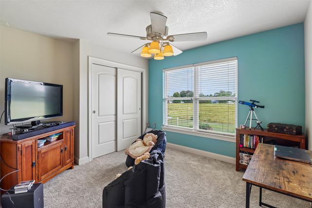 6725 NW 99th Street, Johnston, IA 50131