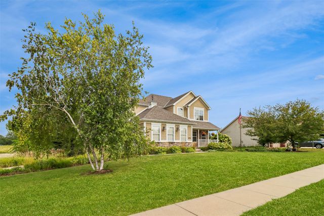 6725 NW 99th Street, Johnston, IA 50131