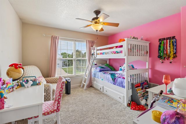 6725 NW 99th Street, Johnston, IA 50131