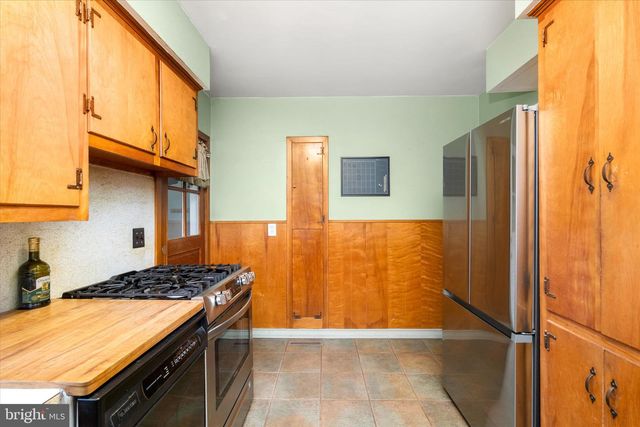 2734 QUAKERBRIDGE RD, Trenton, NJ 08619