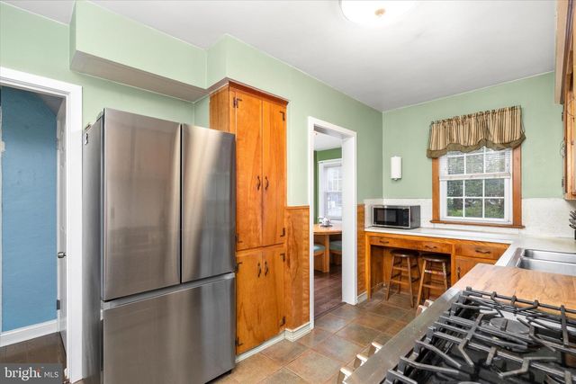 2734 QUAKERBRIDGE RD, Trenton, NJ 08619