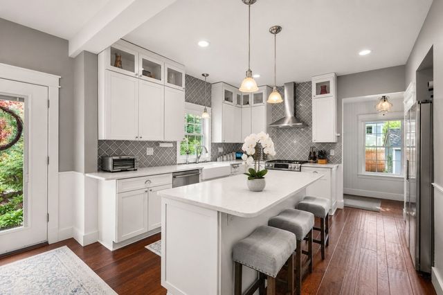 1814 Main Street, Concord, MA 01742