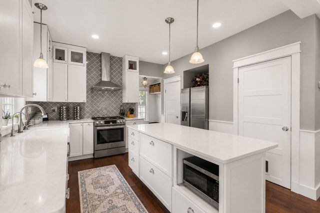 1814 Main Street, Concord, MA 01742