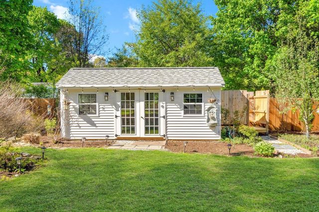 1814 Main Street, Concord, MA 01742