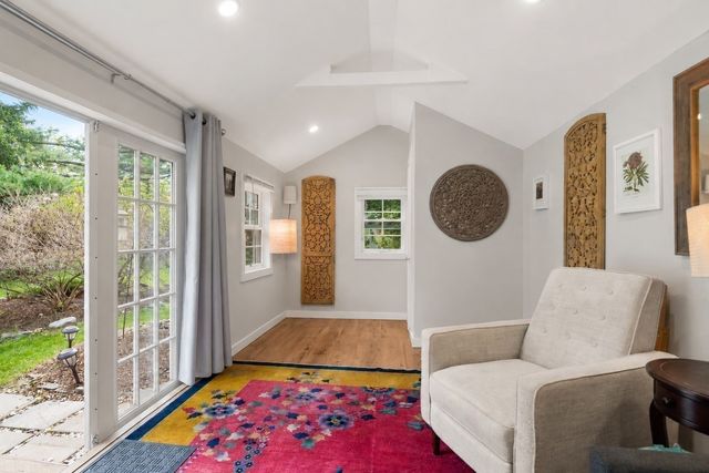 1814 Main Street, Concord, MA 01742