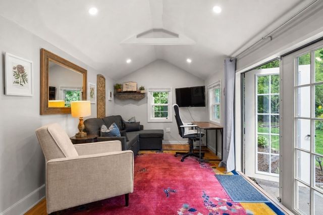1814 Main Street, Concord, MA 01742