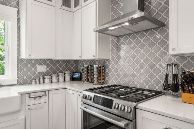 1814 Main Street, Concord, MA 01742