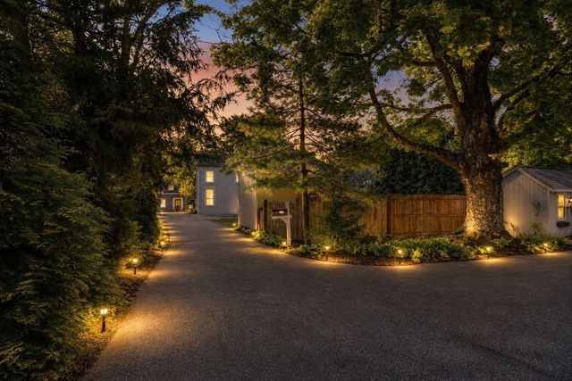 1814 Main Street, Concord, MA 01742
