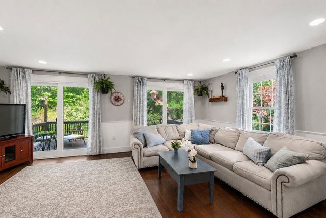 1814 Main Street, Concord, MA 01742