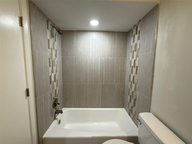 3505 TARPON WOODS BOULEVARD J408, Palm Harbor, FL 34685