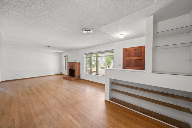 14575 Kinney Avenue, Red Bluff, CA 96080