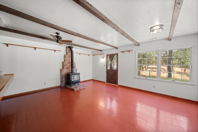 14575 Kinney Avenue, Red Bluff, CA 96080