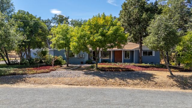 14575 Kinney Avenue, Red Bluff, CA 96080