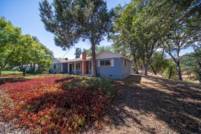 14575 Kinney Avenue, Red Bluff, CA 96080