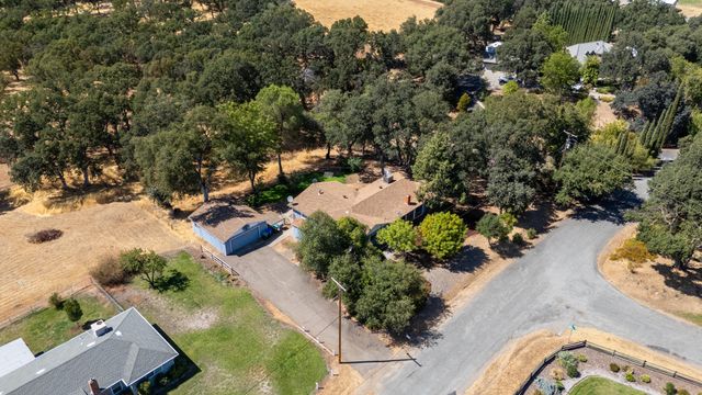 14575 Kinney Avenue, Red Bluff, CA 96080
