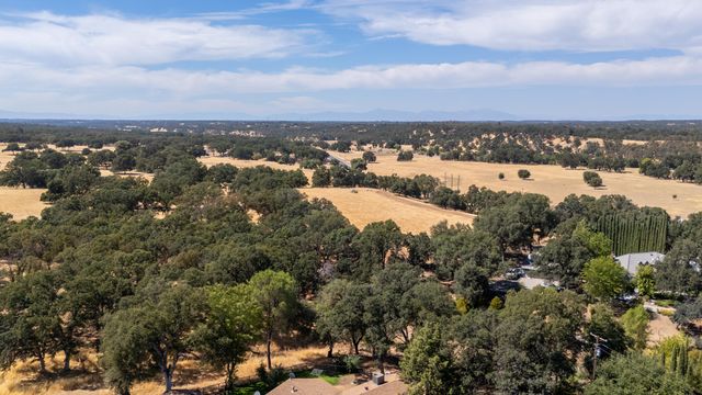 14575 Kinney Avenue, Red Bluff, CA 96080