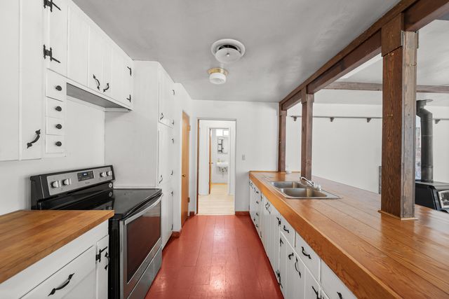 14575 Kinney Avenue, Red Bluff, CA 96080