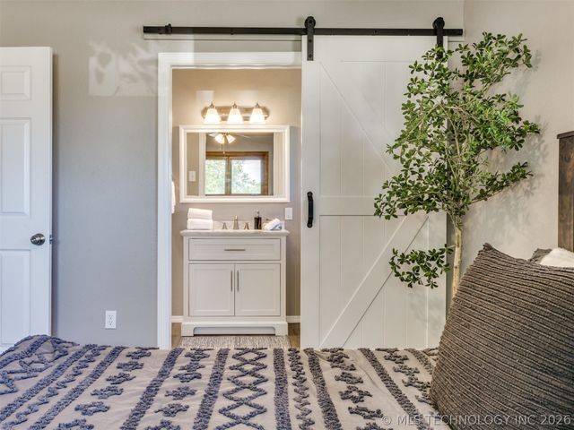 784 N Moccasin Place, Sapulpa, OK 74066