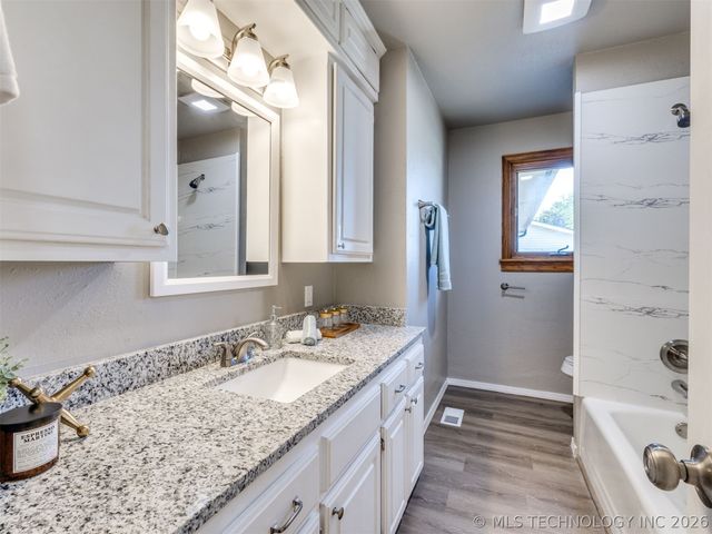 784 N Moccasin Place, Sapulpa, OK 74066