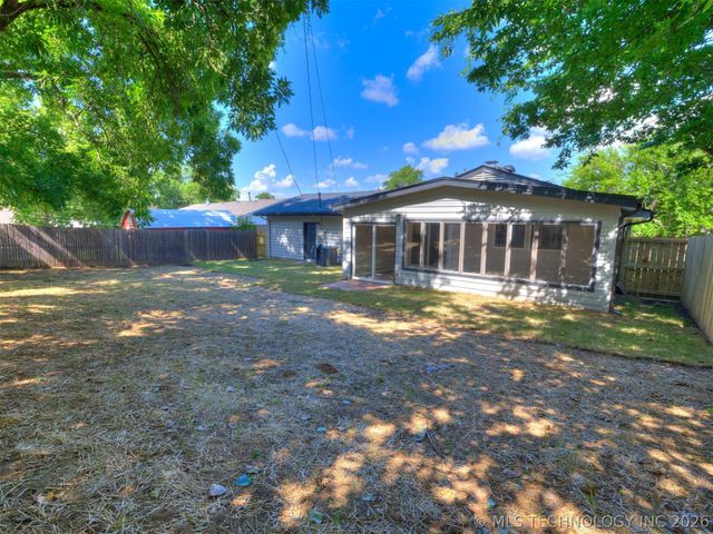 784 N Moccasin Place, Sapulpa, OK 74066
