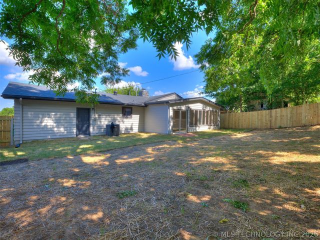 784 N Moccasin Place, Sapulpa, OK 74066