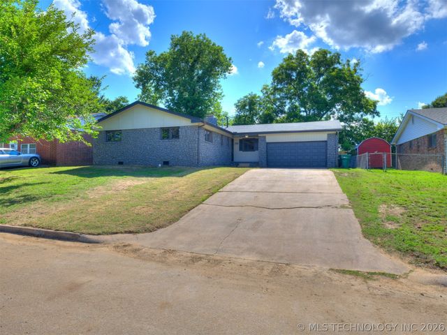 784 N Moccasin Place, Sapulpa, OK 74066