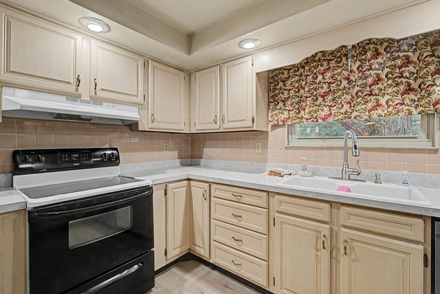 1268 Ponderosa Court, Fairborn, OH 45324