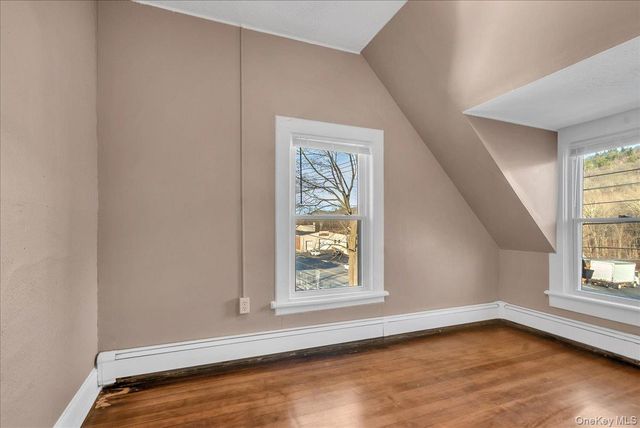 10 Sparten Place B, Tuxedo Park, NY 10987