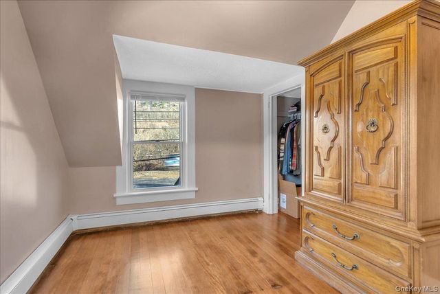 10 Sparten Place B, Tuxedo Park, NY 10987