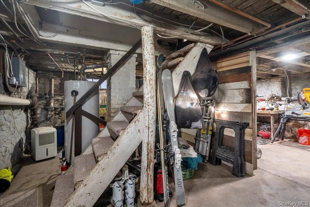 10 Sparten Place B, Tuxedo Park, NY 10987