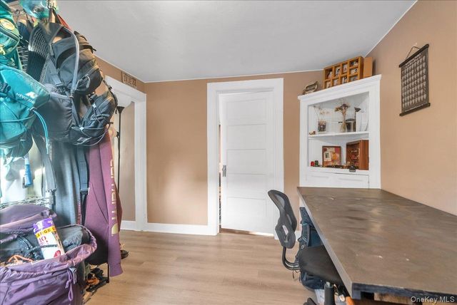 10 Sparten Place B, Tuxedo Park, NY 10987