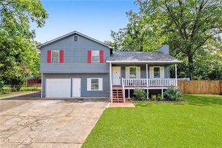 120 Lost Meadows Drive, Dallas, GA 30157
