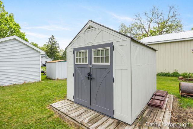 153 Baldwin Street, Lyons, MI 48851