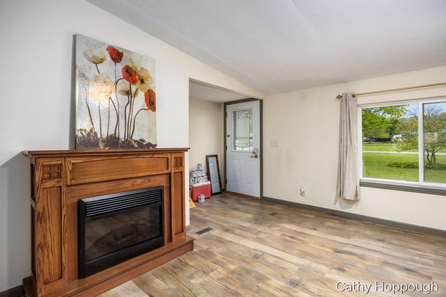 153 Baldwin Street, Lyons, MI 48851