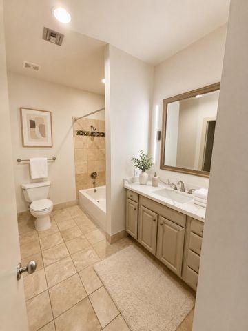 4899 Montrose Boulevard 1714, Houston, TX 77006