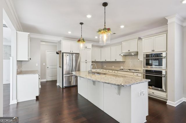 201 Birchin Drive, Woodstock, GA 30188