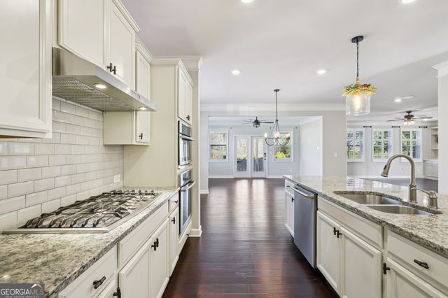 201 Birchin Drive, Woodstock, GA 30188