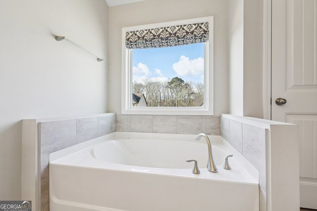 201 Birchin Drive, Woodstock, GA 30188