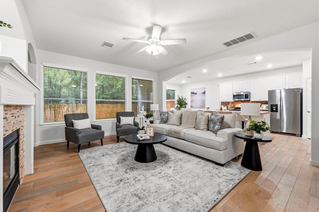103 Ledgestone Place, The Woodlands, TX 77382