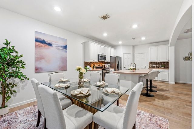 103 Ledgestone Place, The Woodlands, TX 77382